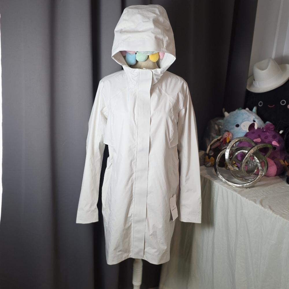 Lululemon Rain Rebel Womens Jacket 12 White Waterproof Hooded Cinch Waist